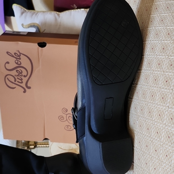 Pure Sole black leather mid calf boot - Picture 4 of 4